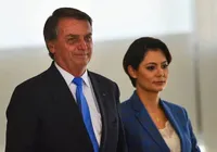 Internado, Bolsonaro homenageia Michelle; veja imagem