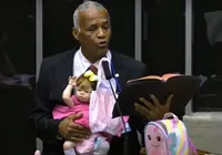 Isidório defende uso de bebê reborn, mas alerta: "Sem importunar o SUS" imagem