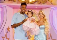 Karoline Lima faz desabafo sobre maternidade e web associa a ex imagem
