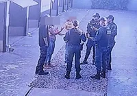 Mulher vai ao motel para fazer 'ménage' e leva bebê: "Não tinha com quem deixar" imagem
