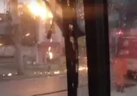 Moradores ficam sem energia após cabos pegarem fogo em Narandiba