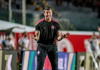 "Náutico é melhor que o Boston River", afirma Thiago Carpini imagem