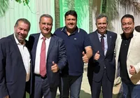 Volta do PDT à base governista da Bahia tem aval de Carlos Lupi imagem