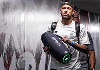 Neymar estreia no Brasileirão em partida contra o Fluminense imagem