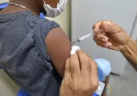 Pais serão multados por não vacinarem filhos; entenda imagem