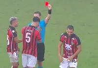 Pepê é expulso por soco dois minutos após entrar em campo no Ba-Vi