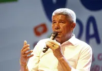“Policiais foram afastados”, diz Jerônimo sobre caso da Engomadeira imagem