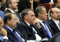 STF concede prazo para defesa prévia de Jair Bolsonaro e os sete réus imagem