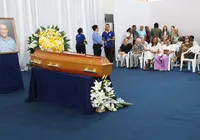 Seguidores de Divaldo Franco relembram trajetória ao lado do médium imagem