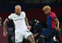 Seis gols! Barcelona e Inter fazem jogo épico e empatam pela Champions imagem