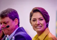 Sem Bolsonaro, Tarcísio e Michelle despontam para eleições de 2026 imagem