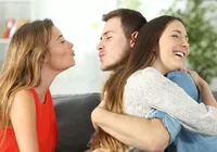 Sete sinais de que você deveria estar em um relacionamento aberto imagem