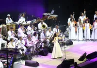 Marisa Monte celebra o poder da arte em show beneficente com a Afrosinfônica imagem