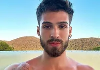 Solteiro, João Guilherme ativa modo ‘on’ e curte balada com amigos imagem