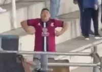 Torcedor do Talleres comete ato racista em jogo contra o São Paulo imagem