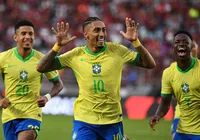 Vini Jr faz gol heroico no fim e Brasil vence a Colômbia em Brasília imagem