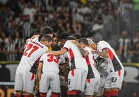 Vitória joga bem contra o Atlético Mineiro, mas cede empate no final imagem