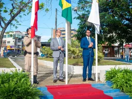 Teixeira de Freitas comemora 40 anos com ato cívico - Imagem
