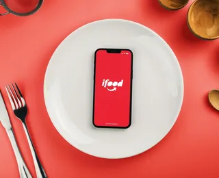 Altas taxas e canibalização: Ifood é alvo de acusações de lojistas
