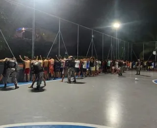 Baba da droga? PM acaba com torneio de futsal com premiação em maconha