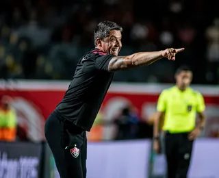Estresse e pressão: Carpini precisa de mais do que folga no Vitória