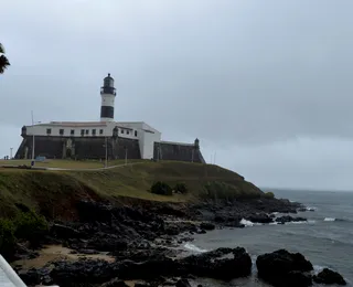Perto do feriado, Inmet faz alerta de chuvas para regiões da Bahia
