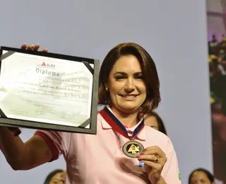 Michelle Bolsonaro ganha força para disputar a presidência em 2026