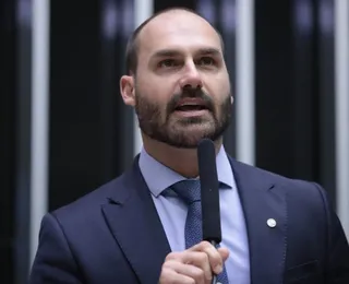 Eduardo Bolsonaro tem conta bancária bloqueada por ordem de Moraes
