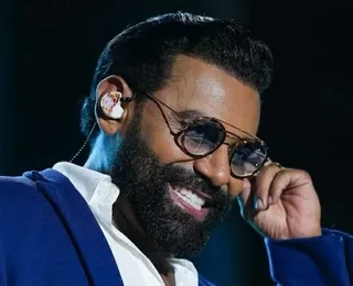 Pablo se irrita durante show e dispara "enfie no c*"
