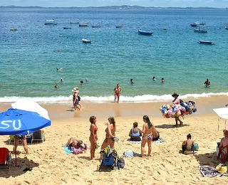 Vai para a praia? Banhistas devem evitar mergulhos em Salvador