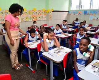 Prefeitura de Salvador garante piso salarial para professores; entenda