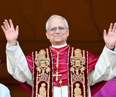 1º gesto do Papa Leão XIV vai na contramão de Francisco; descubra qual - Imagem