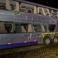 Acidente entre ônibus e caminhão deixa dois feridos na BR-116 imagem