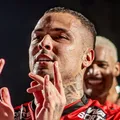 Adeus! Vitória anuncia rescisão contratual com o meia Thiaguinho imagem