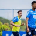 Arias treina normalmente e deve reforçar o Bahia em semana decisiva imagem