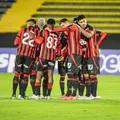 Vitória perde para Universidad Católica e é eliminado da Sul-Americana imagem