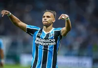Pivô da polêmica, Braithwaite vê pênalti “claríssimo” contra o Bahia imagem