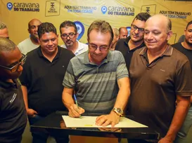 Prefeitura de Cruz das Almas gasta quase R$ 2 milhões com quentinhas - Imagem