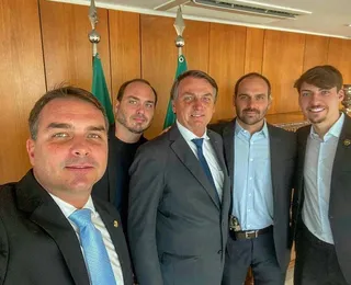 Flávio Bolsonaro desponta como novo nome para a Presidência