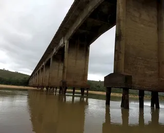 Ponte sobre o Rio Jequitinhonha será demolida; saiba detalhes