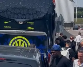 "Único idiota": torcedor foi sozinho receber o time da Inter de MIlão