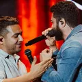 Após Zé Felipe, Henrique e Juliano são vaiados durante show em cidade da Bahia imagem