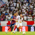 Atacante Ademir tem contrato renovado pelo Bahia por mais um ano imagem
