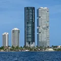 Bispo Edir Macedo e Messi 'moram' no mesmo prédio de luxo em Miami imagem