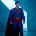 Cinema vai dar ingresso grátis para quem for de cueca por cima da roupa imagem