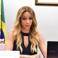 Erika Hilton na mira: contratações em gabinete viram alvo de denúncia imagem