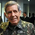 General do Exército adota silêncio em interrogatório e leva 'esporro'; veja imagem