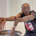Influenciador mais seguido do TikTok é detido nos EUA imagem