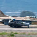 Israel ataca centro secreto de pesquisa militar em Teerã imagem