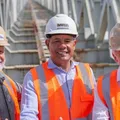 Com Otto e Wagner, Jerônimo visita obras do VLT e destaca impacto na mobilidade urbana imagem